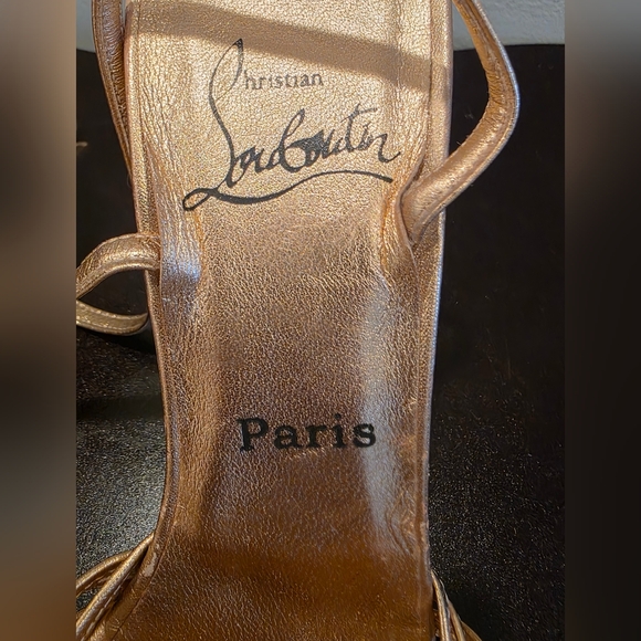 SALE Christian Louboutin Rose Gold Heels - Picture 2 of 16